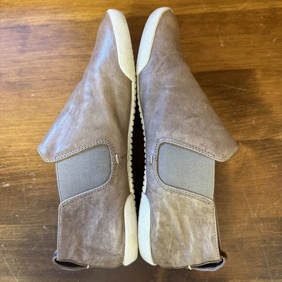 Frye Melanie Slip On Flats 8 M Bootie Shoe Leather Comfort Minimalist Neutral - Picture 4 of 10